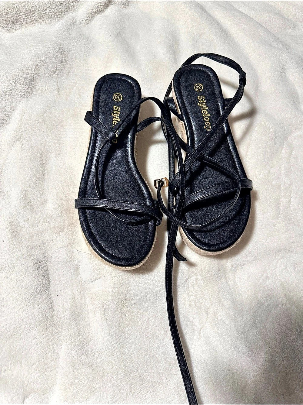 Shoe Dazzle Black Platform Wedge Sandals Like New
